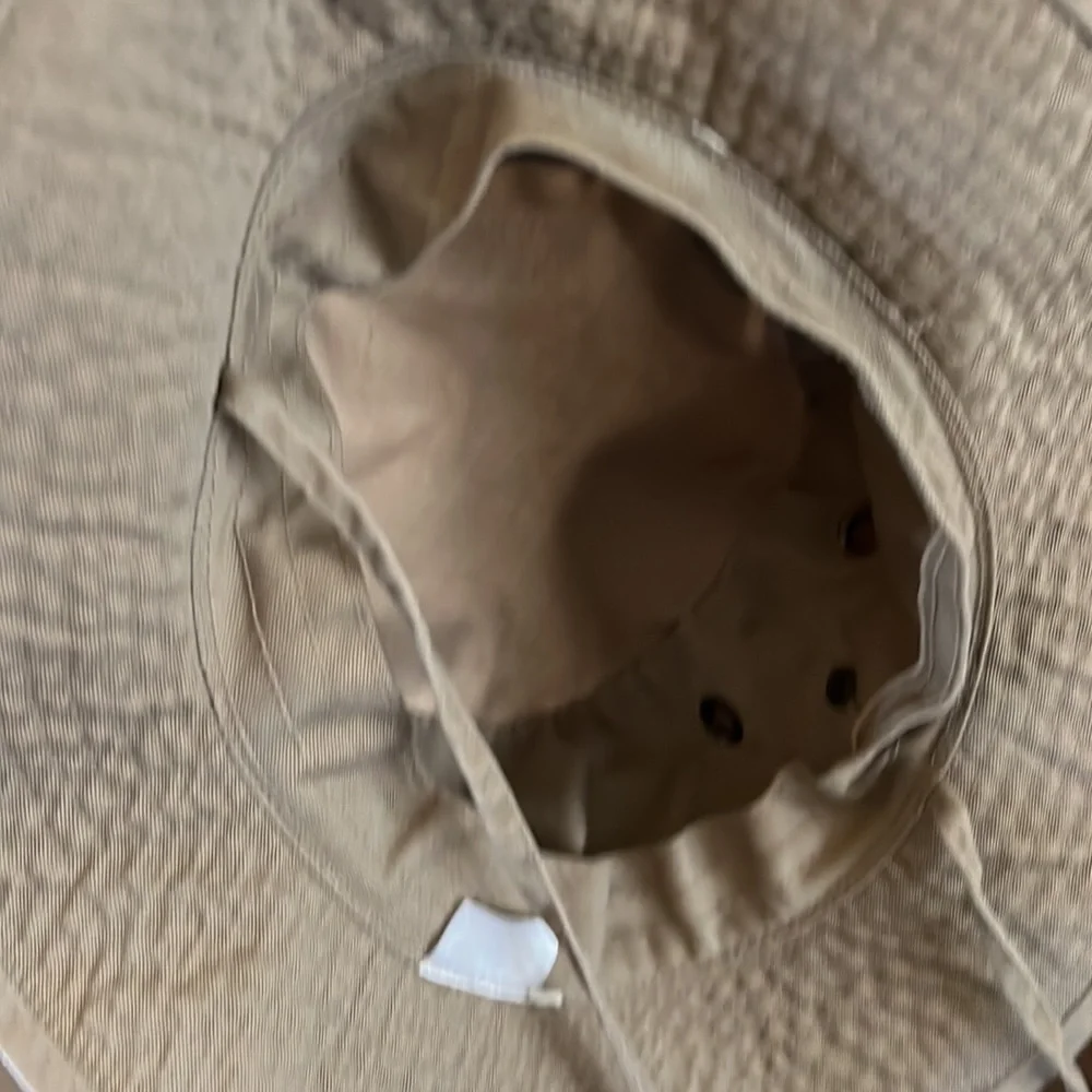 Bonnie Hat Men’s fabric khaki color side snaps and adjustable strap size small